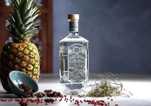 斬獲金獎的瀘州老窖海外品牌“明江白酒”上市啦！丨讓世界品味中國